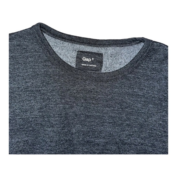 GAP Black Crewneck Pullover Sweater Size Small - Picture 2 of 3